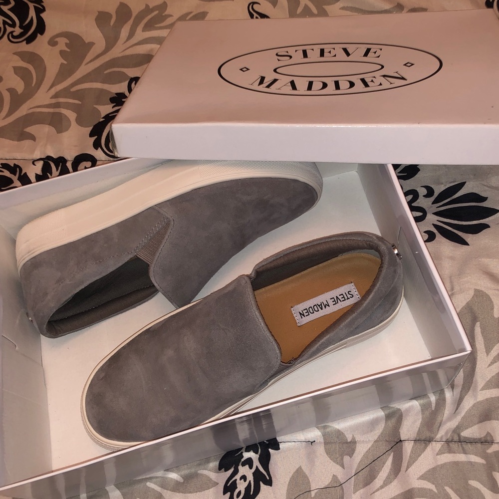 Steve Madden Slip on shoes